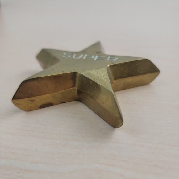 Mid-Century Super Star Brass Paper Weight - Picture 6 of 9